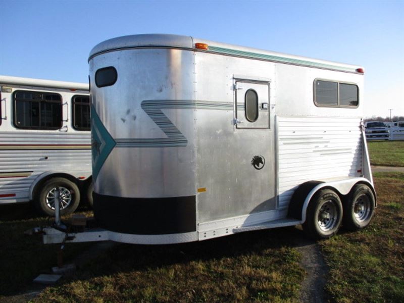 Used WW Horse trailers for sale