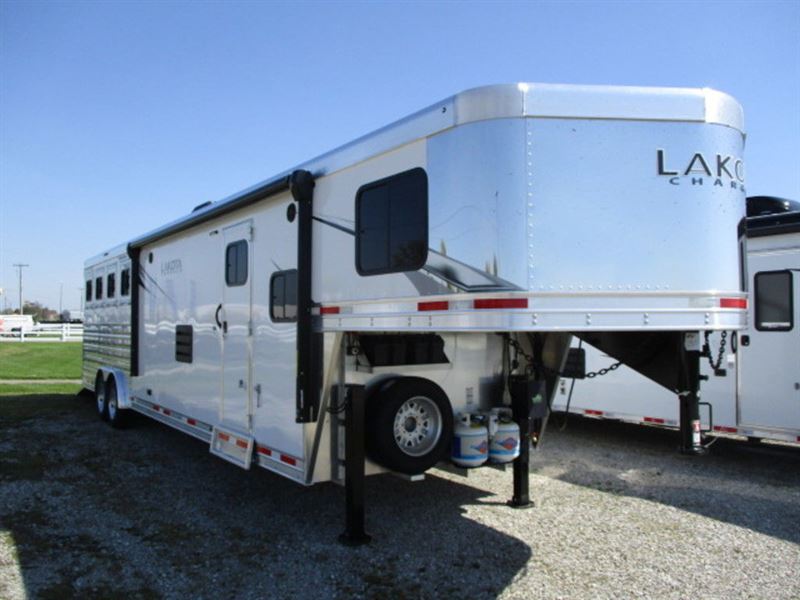 Used Lakota Horse trailers for sale