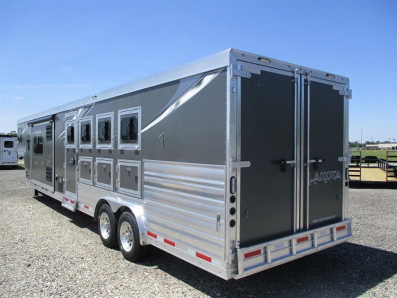 2024 Lakota Trailers C8415SR Rear Side Load   Trailer 1505224 4 