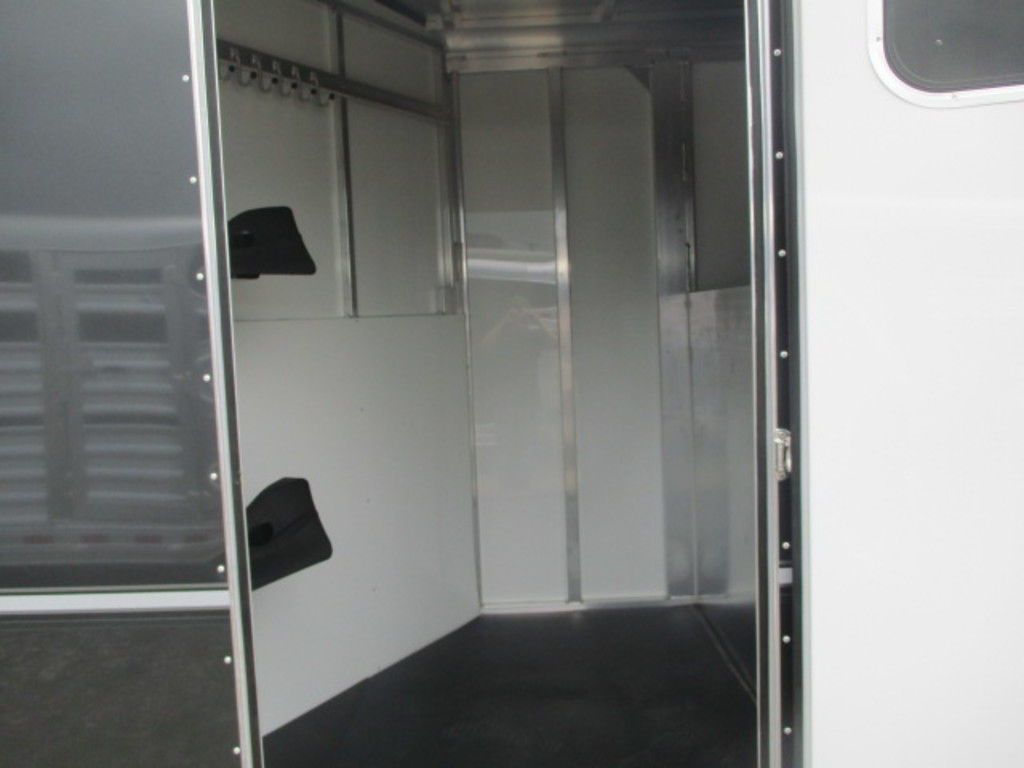 Trailer Photo 7
