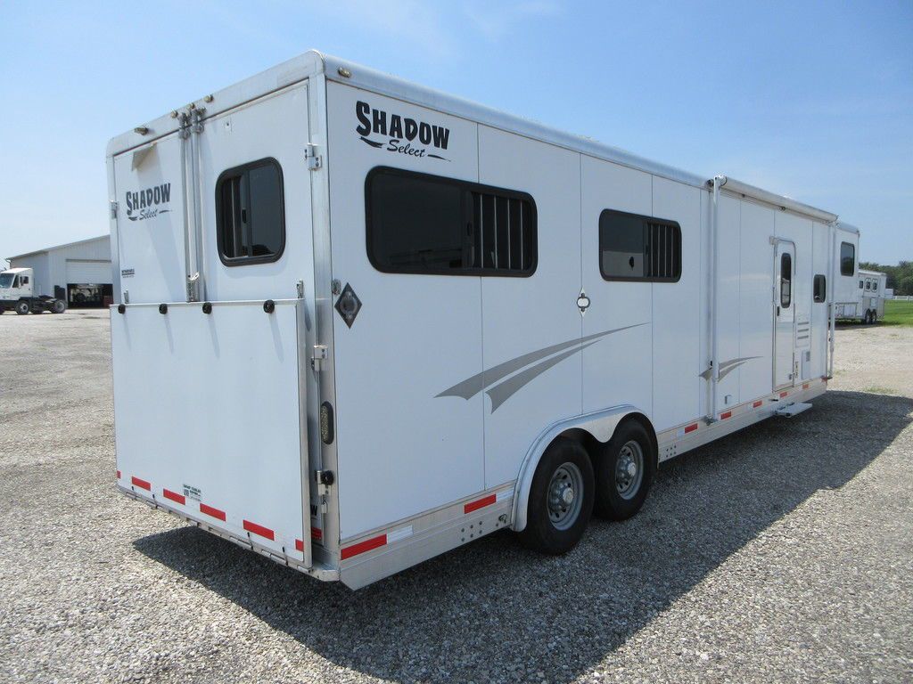 2014 Shadow 10'6" lq 6' slide 4h slant 8 wide/mangers