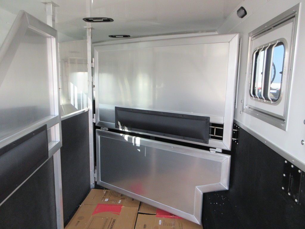 Trailer Photo 8
