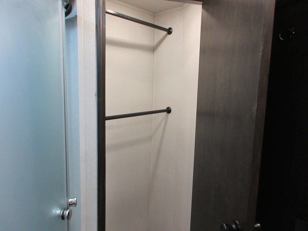 Trailer Photo 15