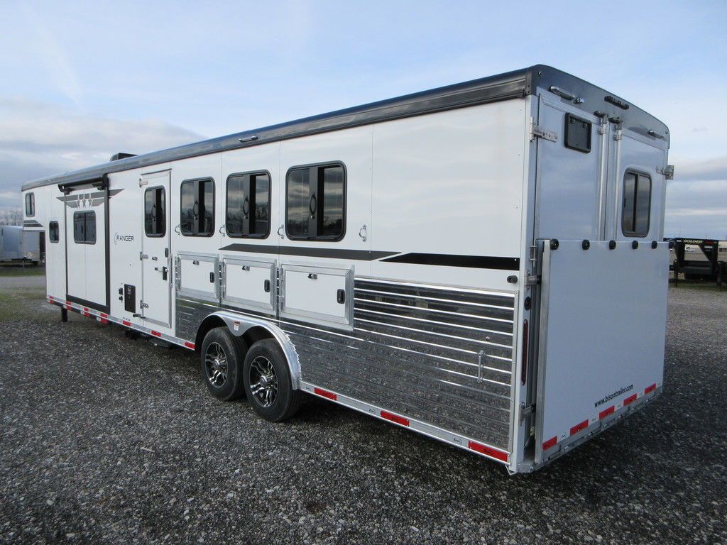 2026 Bison 15' lq 4h slant ranger 8415bs