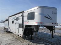 2018 3 horse Lakota Trailers 11' LQ 6' Slide 3H 7311 Charger