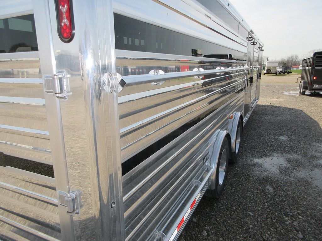2026 Cimarron 8x30x6'8" tall signature series air ride