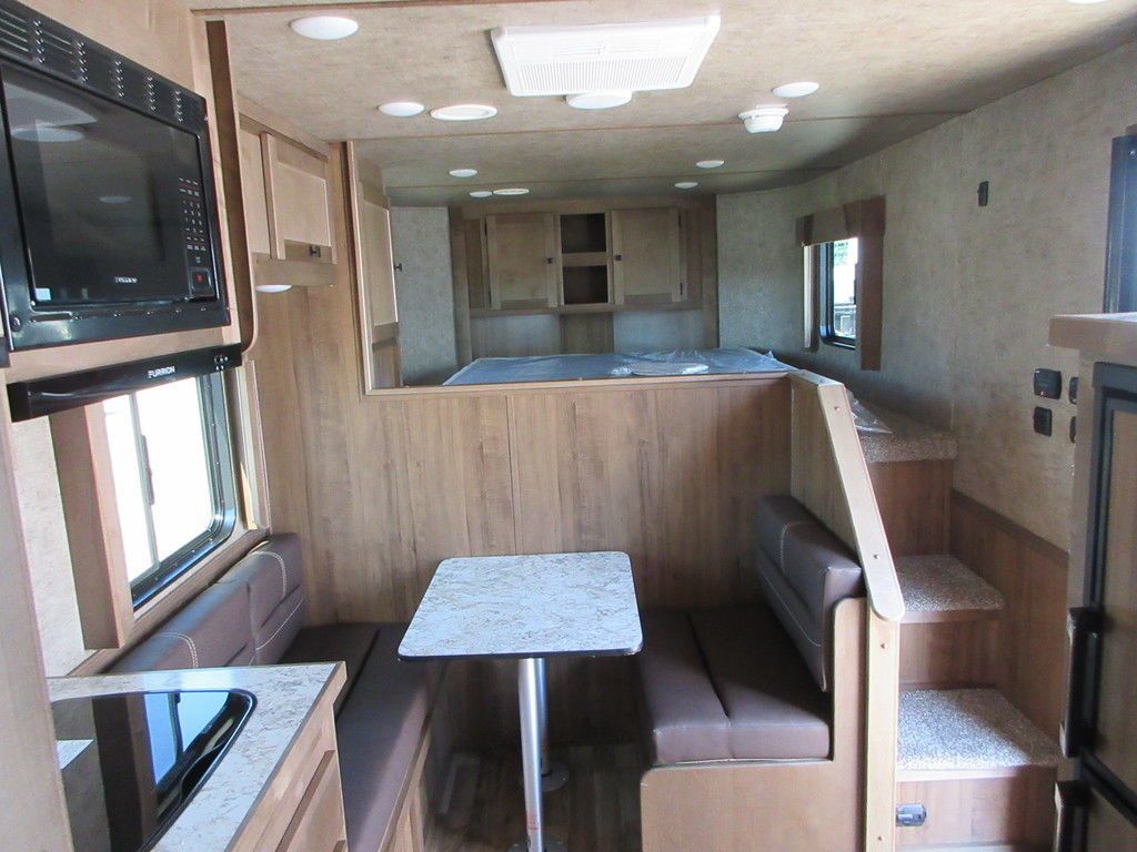 2027 Lakota 9' lq 2h slant 8' wide aluminum 829 legacy