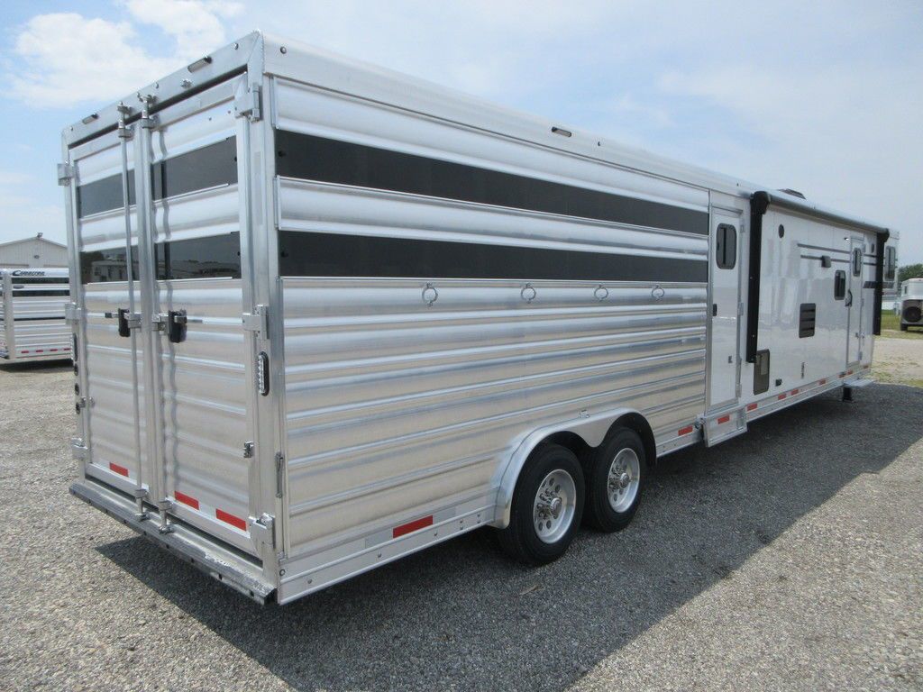 2027 Lakota 14' lq 6' slide mid tack 14' stock back lyl81414sr