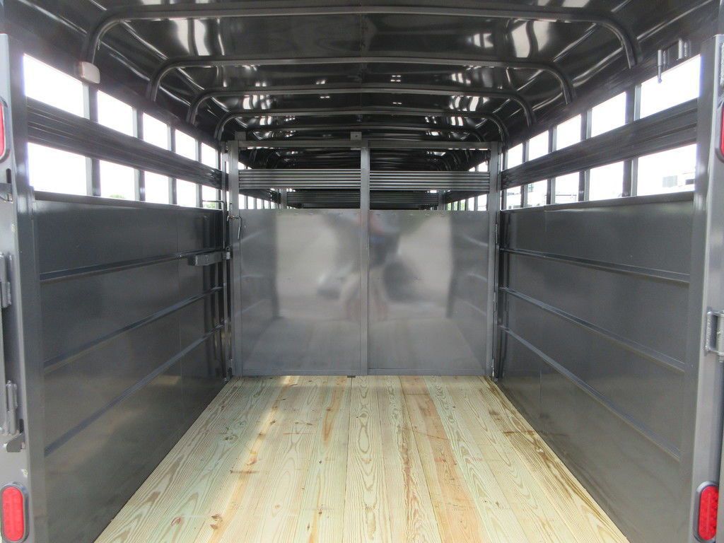 Trailer Photo 8