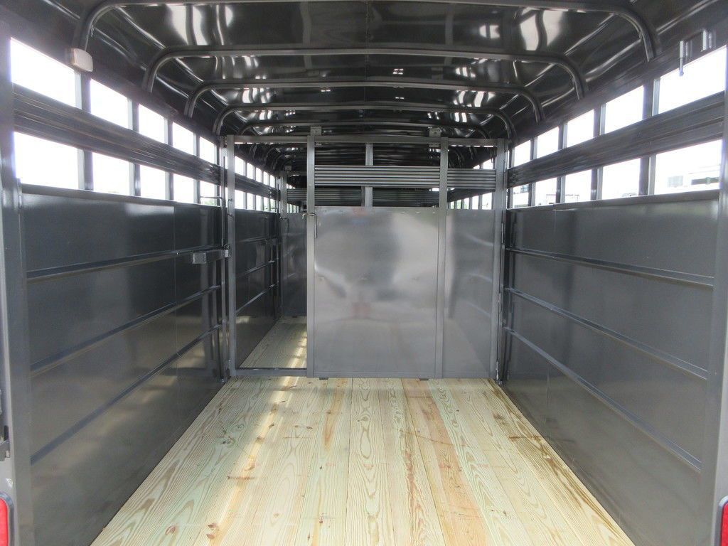 Trailer Photo 9