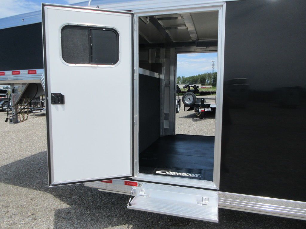 Trailer Photo 12