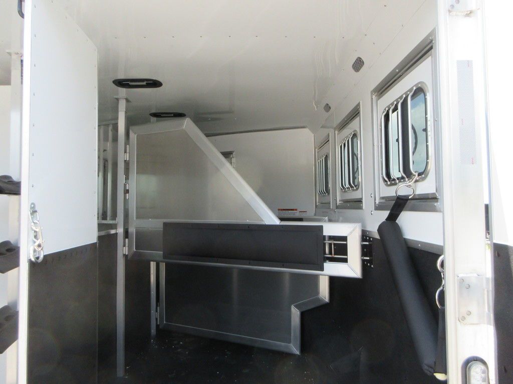 Trailer Photo 7