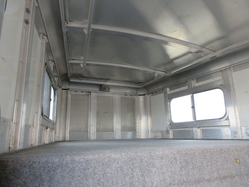 Trailer Photo 12