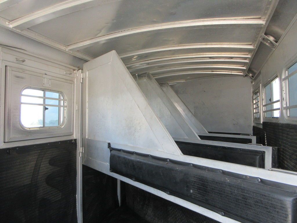 Trailer Photo 5