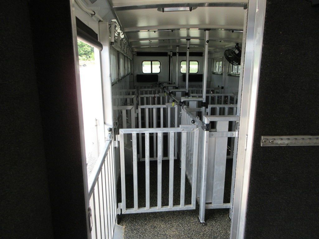Trailer Photo 18