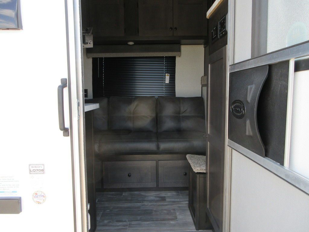 Trailer Photo 8