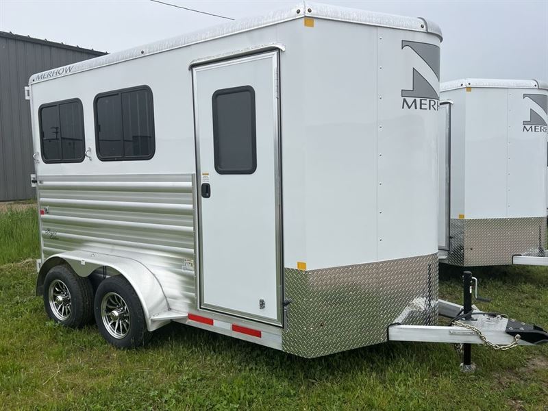 2023 Merhow Trailers Bronco 2 Horse Slant **IN STOCK**