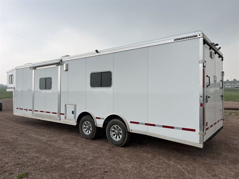 2019 Logan Coach Sports Hauler 12x12 Open 16’ Garage Toy Hauler