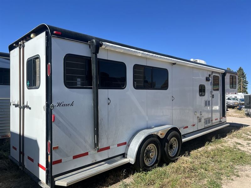 2003 Hawk 3 horse slide out lq *in stock*
