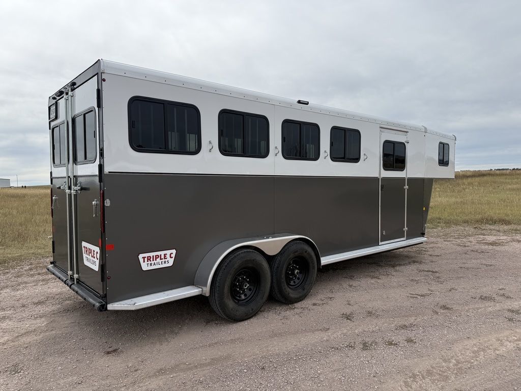 2026 Charmac triple c teton 4 horse **in stock**