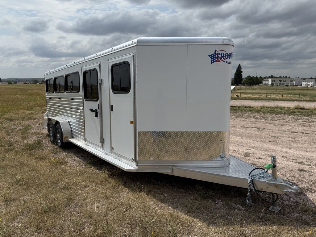 2025 Frontier 8 pen low pro show trailer