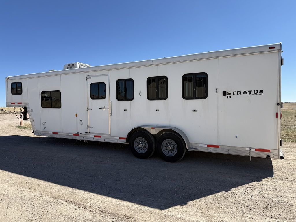 2013 Bison 7408 stratus lt with generator **in stock**