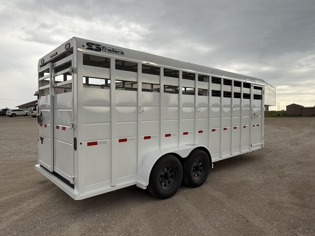 2026 AMP 20 foot stock **arriving july**