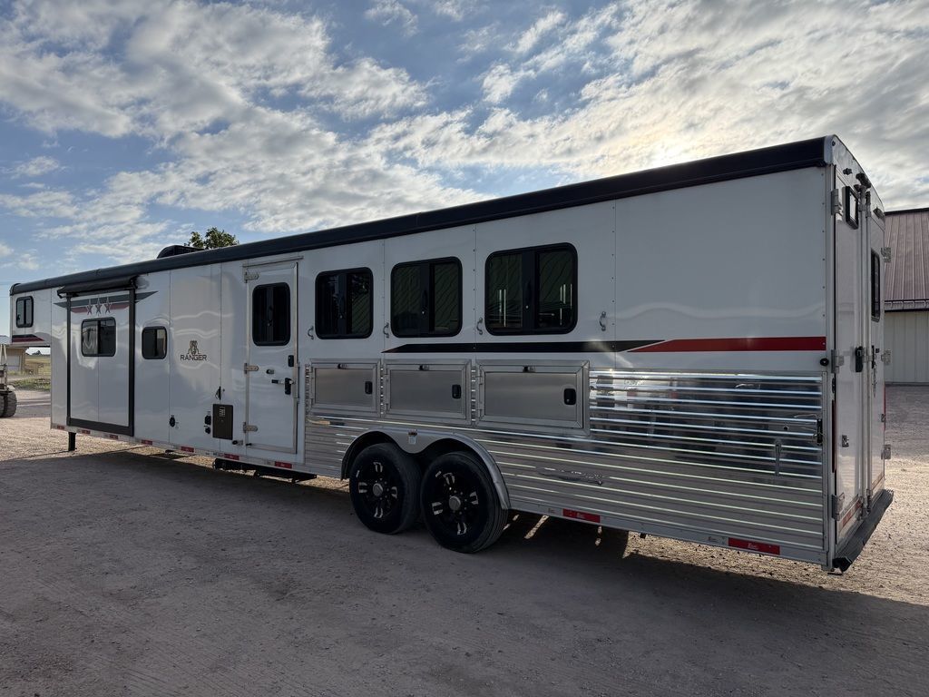 Trailer Photo 3