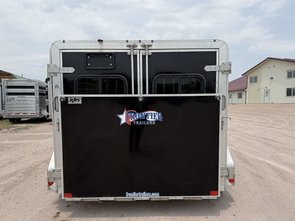 Trailer Photo 4