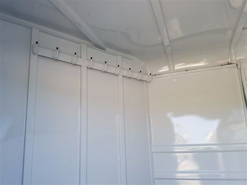 Trailer Photo 11