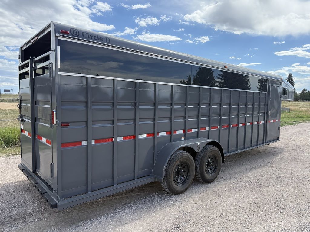 Trailer Photo 2