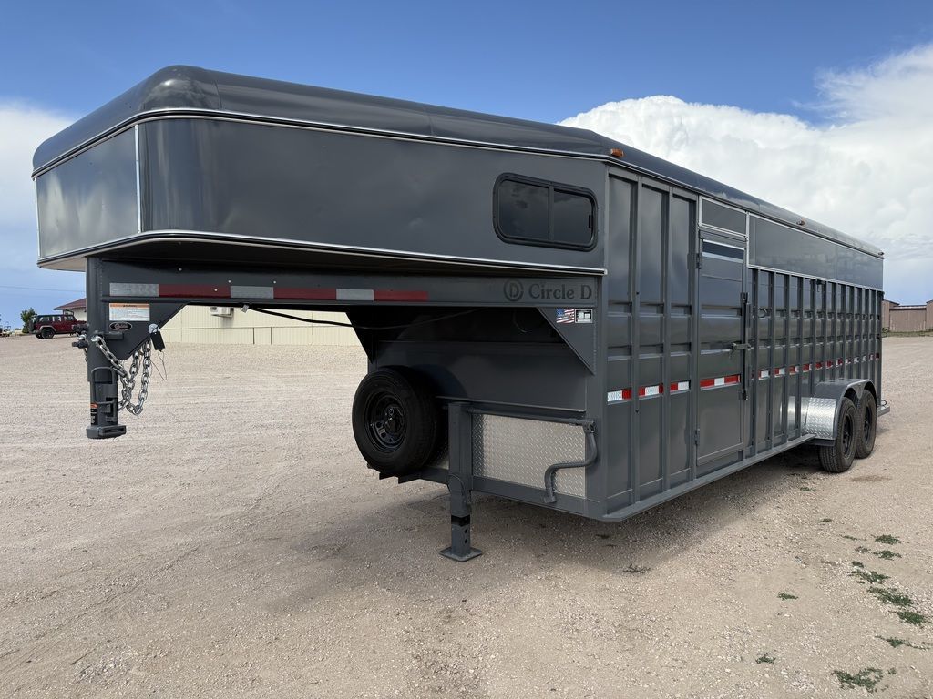 Trailer Photo 4