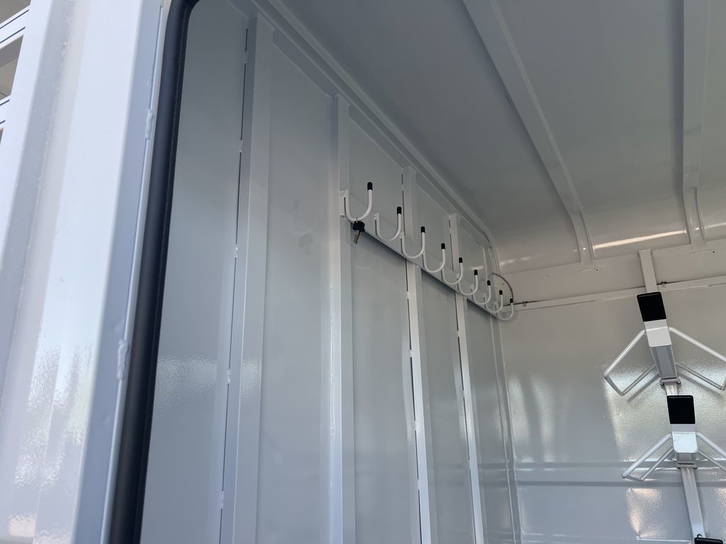 Trailer Photo 8