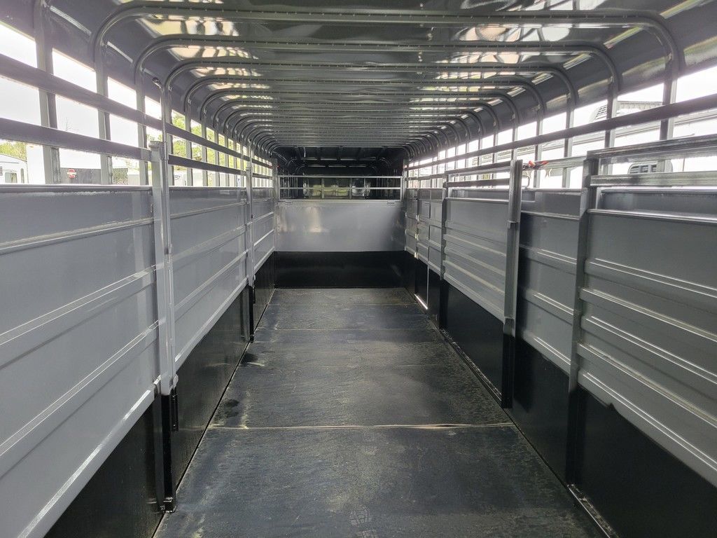 Trailer Photo 5