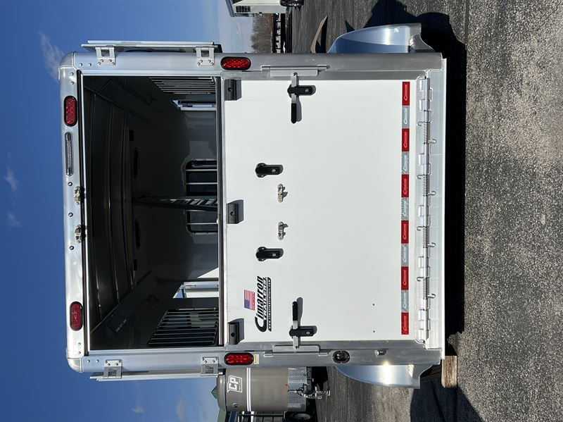 Trailer Photo 14