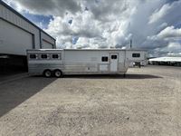 2016 3 horse Platinum 3 Horse with 15' Living Quarters