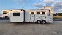 2026 3 horse Lakota Trailers Colt 3 Horse with 13' Living Quarters