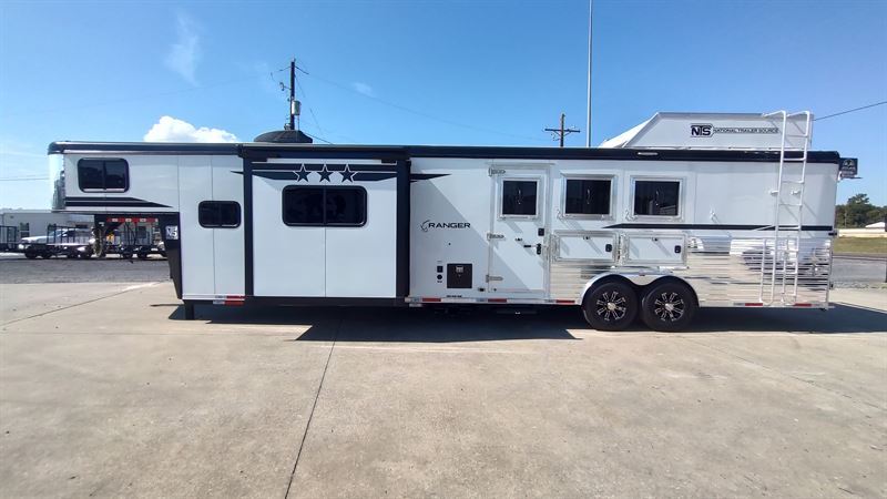2026 Bison ranger 3 horse side load 15' living quarters