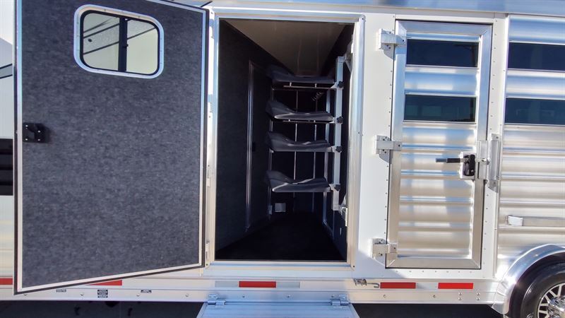 2026 Lakota charger 14' livestock 15' living quarters