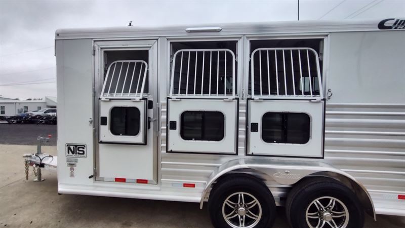 2026 Cimarron 3 horse bumper pull trailer