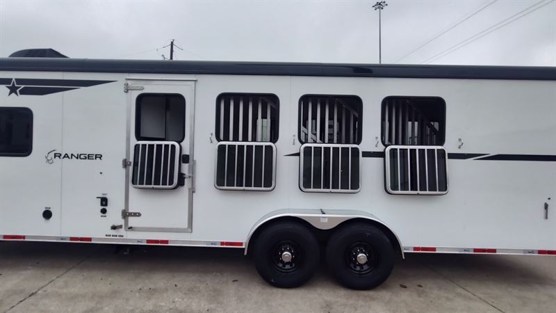 2026 Bison ranger 4 horse 8' living quarters