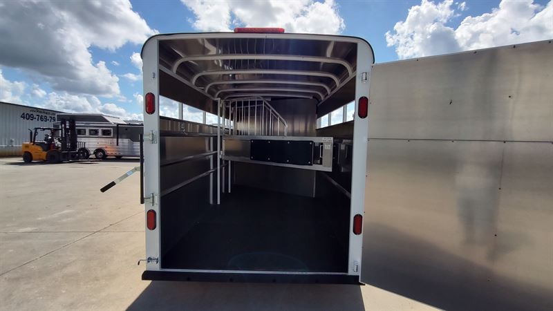 2026 Maverick 3 horse bumper pull trailer