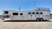 2025 4 horse Cimarron 4 Horse Side Load with 12'8" Outlaw Conversions