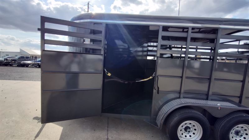 2026 Delta 2 horse bumper pull trailer