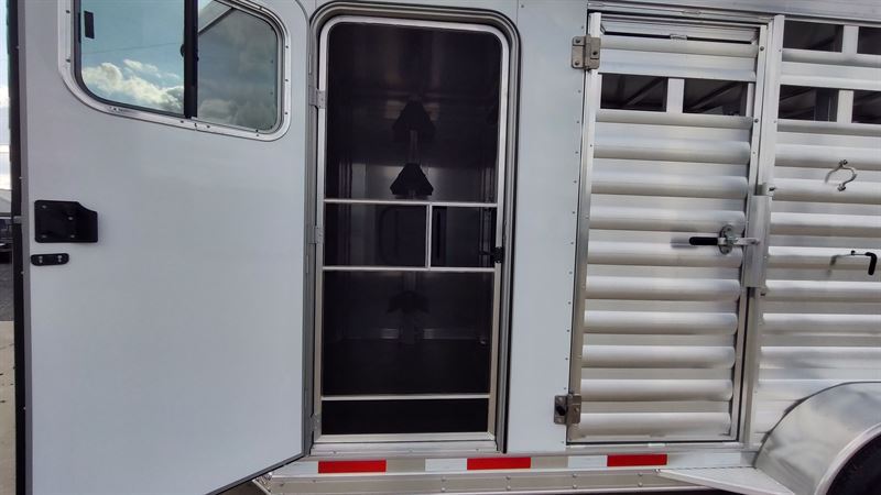 2026 Exiss 16' livestock bumper pull trailer