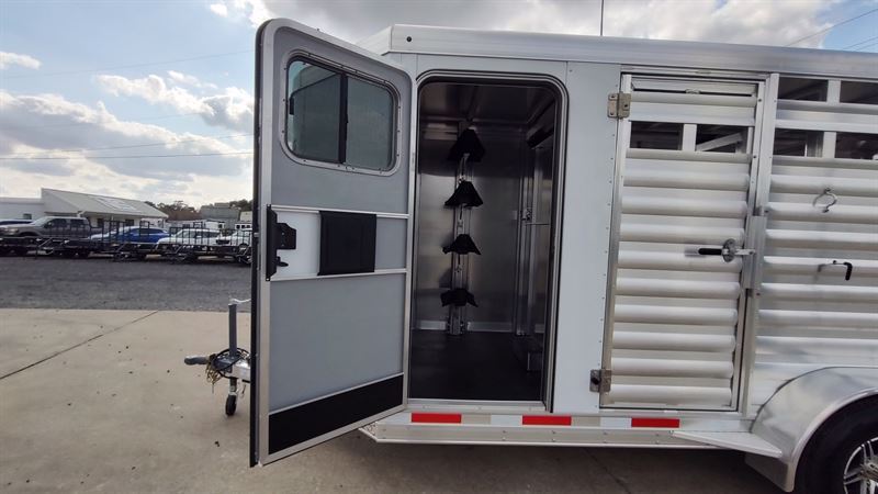 2026 Exiss 16' livestock bumper pull trailer