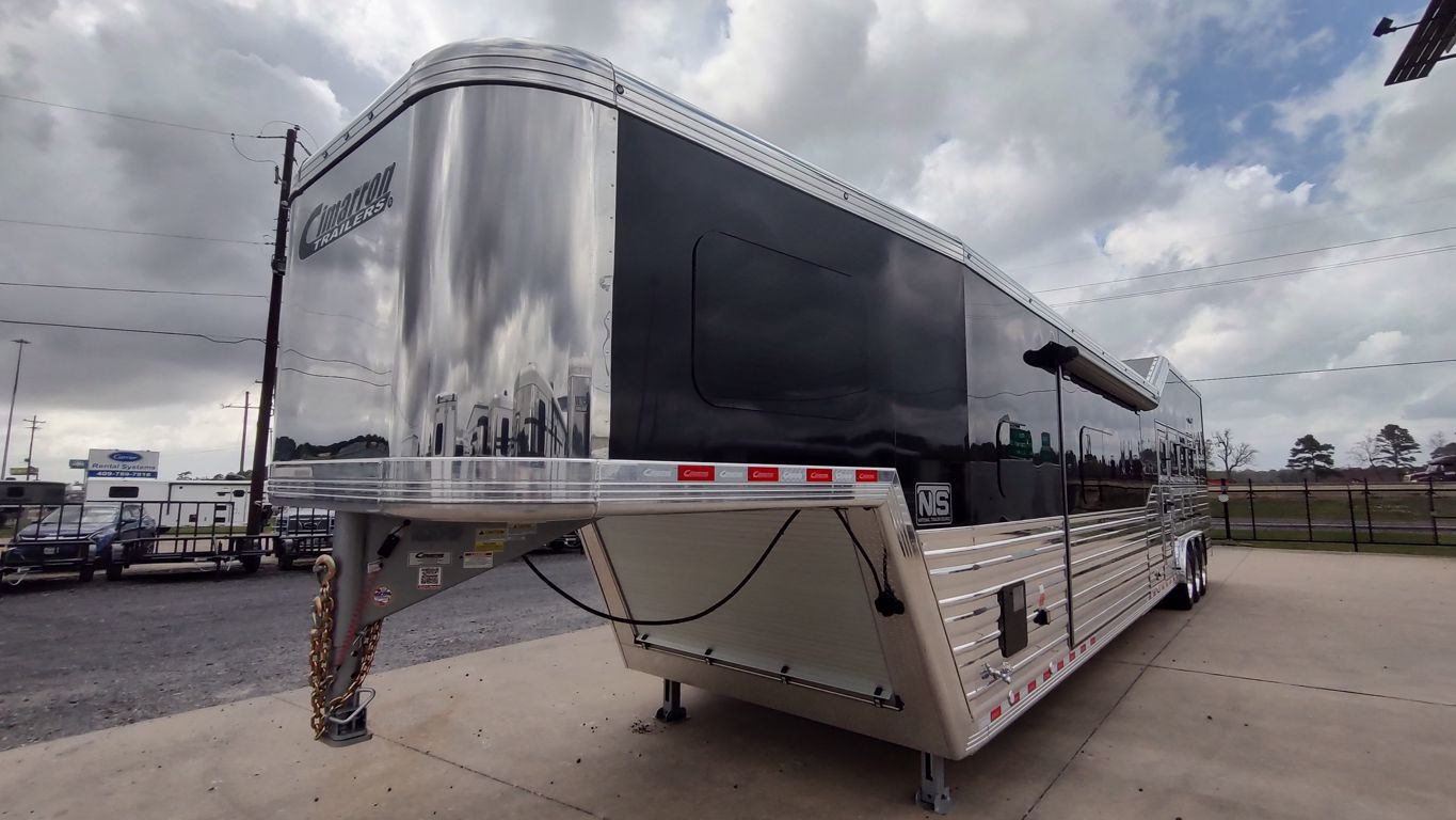 2026 Cimarron 4 horse side load with 19'6" outlaw conversions