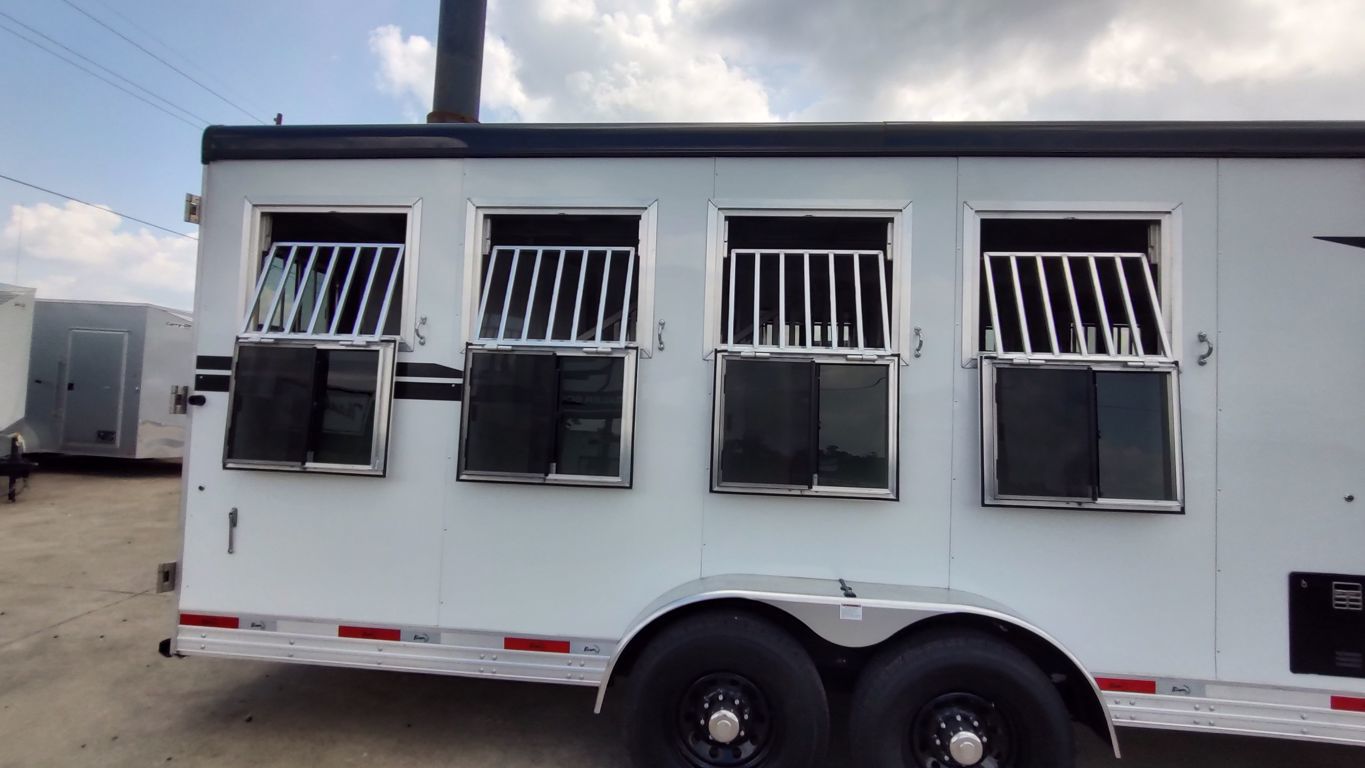 Trailer Photo 19