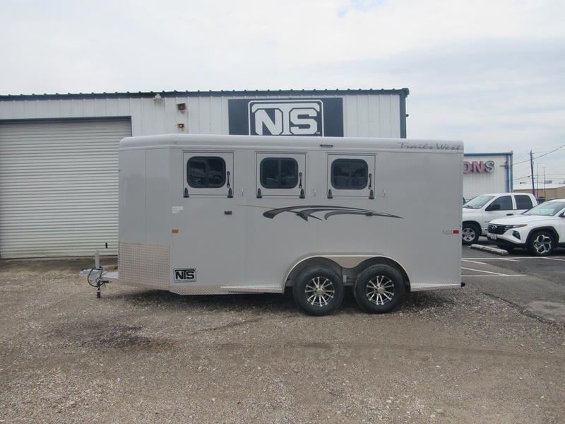 2025 Trails West 3 Horse Bumper Pull Trailer