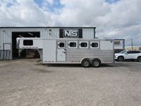 2023 4 horse Cimarron 4 Horse Gooseneck Trailer